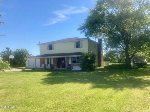 Homes For Sale - 5085 State Route 590<br/> Oak Harbor, OH 43449