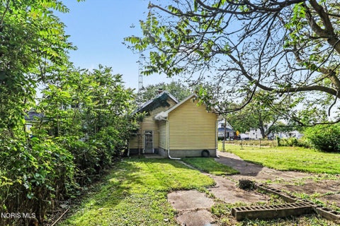 Tiny photo for 630 Marmion Avenue, Toledo, OH 43607 (MLS # 10008563)