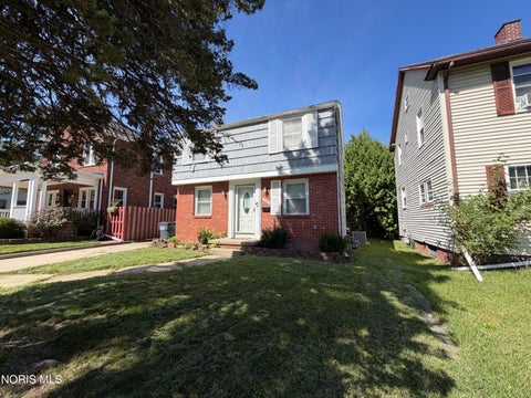 Tiny photo for 2543 Rosedale Avenue, Toledo, OH 43606 (MLS # 10013429)