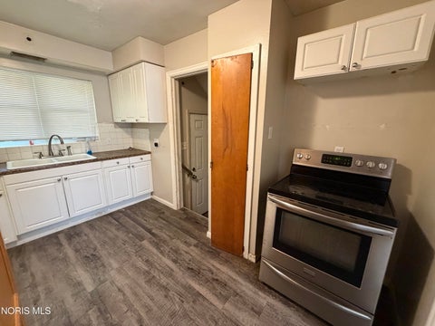 Tiny photo for 2543 Rosedale Avenue, Toledo, OH 43606 (MLS # 10013429)