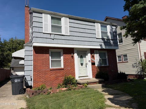 Photo of 2543 Rosedale Avenue, Toledo, OH 43606 (MLS # 10013429)