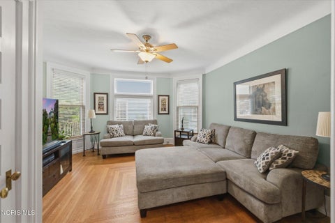 Tiny photo for 2447 Robinwood Avenue, Toledo, OH 43620 (MLS # 10012235)