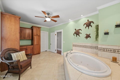 Tiny photo for 2447 Robinwood Avenue, Toledo, OH 43620 (MLS # 10012235)