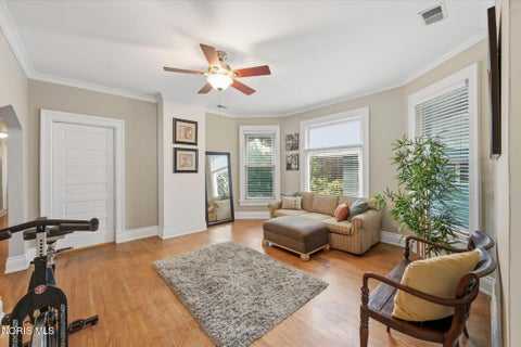 Tiny photo for 2447 Robinwood Avenue, Toledo, OH 43620 (MLS # 10012235)