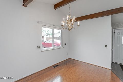 Tiny photo for 2342 Dellwood Drive, Toledo, OH 43613 (MLS # 10008172)