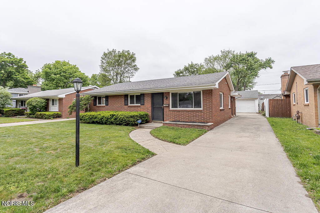 2342 Dellwood Drive