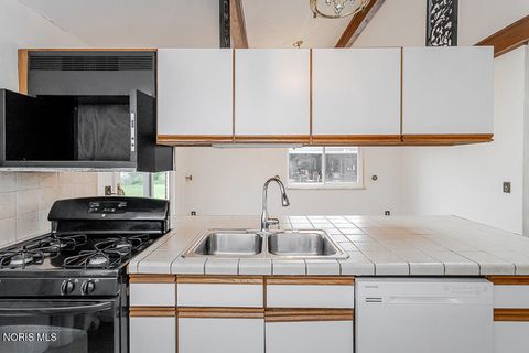 Tiny photo for 2342 Dellwood Drive, Toledo, OH 43613 (MLS # 10008172)
