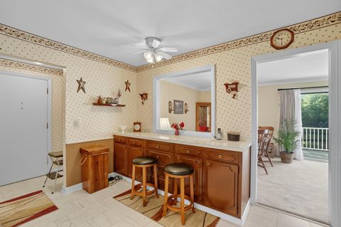 Tiny photo for 435 Park Avenue #Apt 101, Fostoria, OH 44830 (MLS # 10000016)