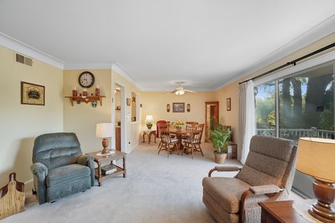 Tiny photo for 435 Park Avenue #Apt 101, Fostoria, OH 44830 (MLS # 10000016)