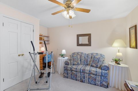 Tiny photo for 435 Park Avenue #Apt 101, Fostoria, OH 44830 (MLS # 10000016)