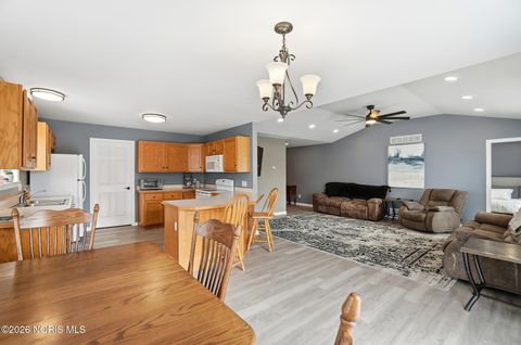 Tiny photo for 759 Greystone Drive, Bowling Green, OH 43402 (MLS # 10002665)