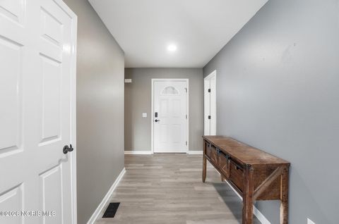 Tiny photo for 759 Greystone Drive, Bowling Green, OH 43402 (MLS # 10002665)