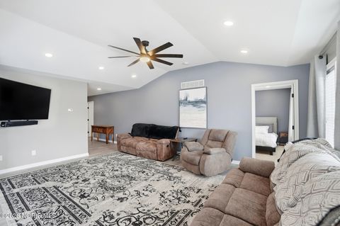 Tiny photo for 759 Greystone Drive, Bowling Green, OH 43402 (MLS # 10002665)