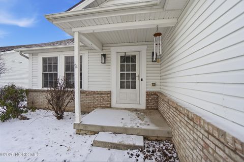 Tiny photo for 759 Greystone Drive, Bowling Green, OH 43402 (MLS # 10002665)