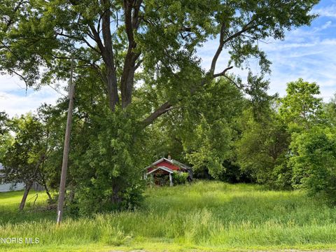 Tiny photo for 8830 Maumee Western Road, Monclova, OH 43542 (MLS # 10008505)