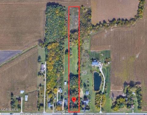 Photo of 8830 Maumee Western Road, Monclova, OH 43542 (MLS # 10008505)