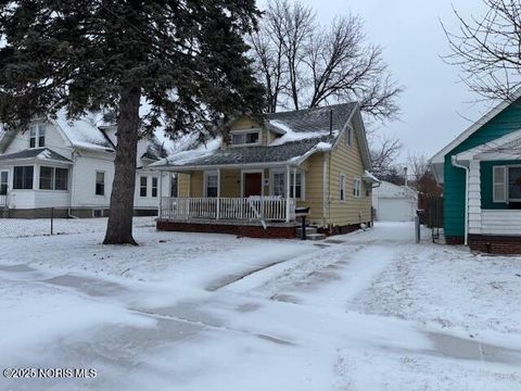 Tiny photo for 2110 Wychwood Street, Toledo, OH 43613 (MLS # 10002670)