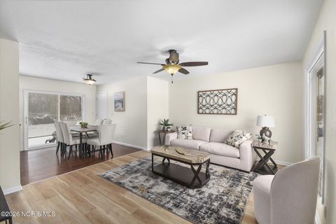 Tiny photo for 28262 Brookside Lane, Millbury, OH 43447 (MLS # 10003680)