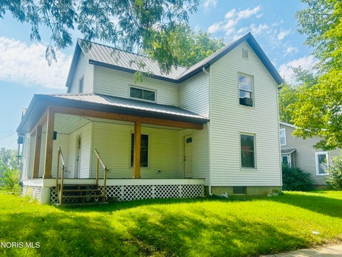 Photo of 609 Strong Street, Napoleon, OH 43545 (MLS # 10012931)