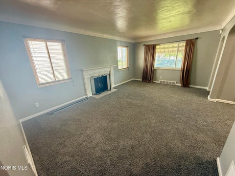 Tiny photo for 233 Majestic Drive, Toledo, OH 43608 (MLS # 10009915)
