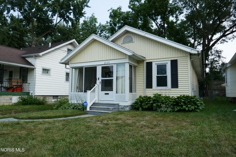 Tiny photo for 2555 Westbrook Drive, Toledo, OH 43613 (MLS # 10011045)