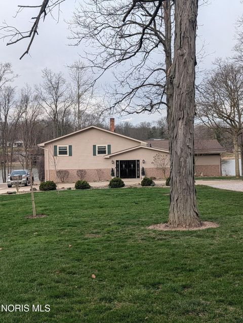 Photo of 703 Holiday Drive, Willard, OH 44890 (MLS # 10005166)