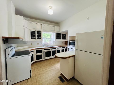 Tiny photo for 702 S Main Street, Ada, OH 45810 (MLS # 10010349)