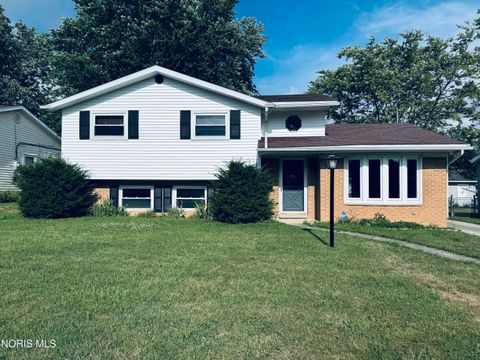 Photo of 2605 Eton Place, Findlay, OH 45840 (MLS # 10004573)