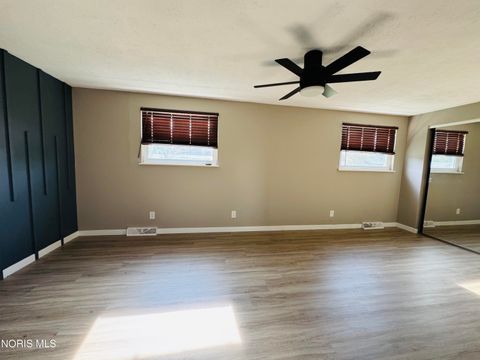 Tiny photo for 2605 Eton Place, Findlay, OH 45840 (MLS # 10004573)