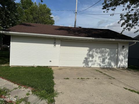 Tiny photo for 2605 Eton Place, Findlay, OH 45840 (MLS # 10004573)