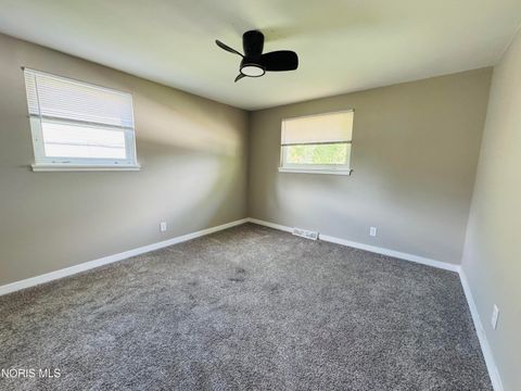 Tiny photo for 2605 Eton Place, Findlay, OH 45840 (MLS # 10004573)