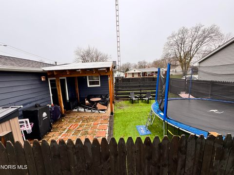 Tiny photo for 916 Navarre Avenue, Bryan, OH 43506 (MLS # 10005868)