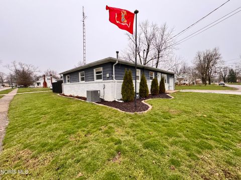 Tiny photo for 916 Navarre Avenue, Bryan, OH 43506 (MLS # 10005868)