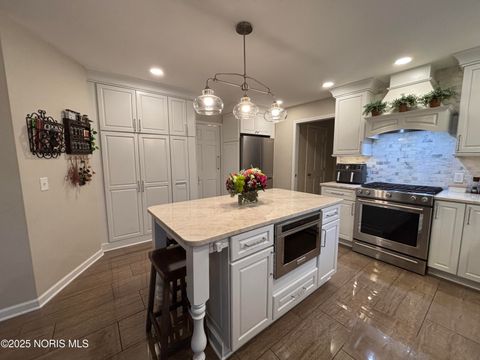 Tiny photo for 630 Anastasia Court, Holland, OH 43528 (MLS # 10001688)