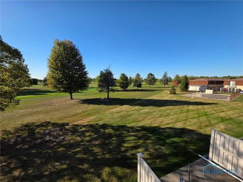 Tiny photo for 744 Fairway Drive #Apt 30, Wauseon, OH 43567 (MLS # 6137001)