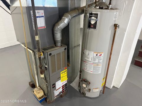 Tiny photo for 502 Brighton Avenue, Toledo, OH 43609 (MLS # 10002075)