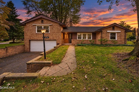 Photo of 3226 Hargo Road, Toledo, OH 43606 (MLS # 10014217)