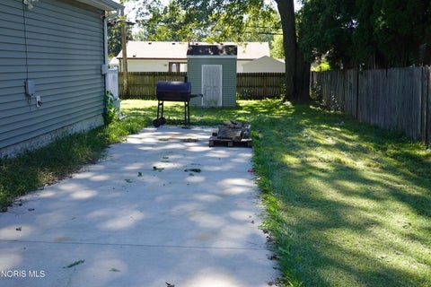 Tiny photo for 2027 Ketner Avenue, Toledo, OH 43613 (MLS # 10013972)