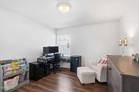 Tiny photo for 827 Wood Sorrel Lane, Perrysburg, OH 43551 (MLS # 10011460)