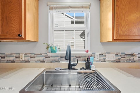 Tiny photo for 827 Wood Sorrel Lane, Perrysburg, OH 43551 (MLS # 10011460)