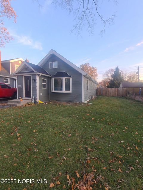 Photo of 522 W Wayne Street, Maumee, OH 43537 (MLS # 10001541)