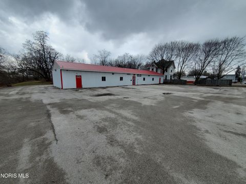 Photo of 726 S Blanchard Street, Findlay, OH 45840 (MLS # 10004865)