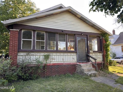 Tiny photo for 1023 Heston Street, Toledo, OH 43607 (MLS # 10009592)