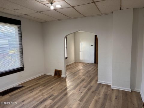 Tiny photo for 1023 Heston Street, Toledo, OH 43607 (MLS # 10009592)