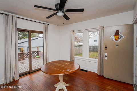 Tiny photo for 6106 Hill Avenue, Toledo, OH 43615 (MLS # 10001908)