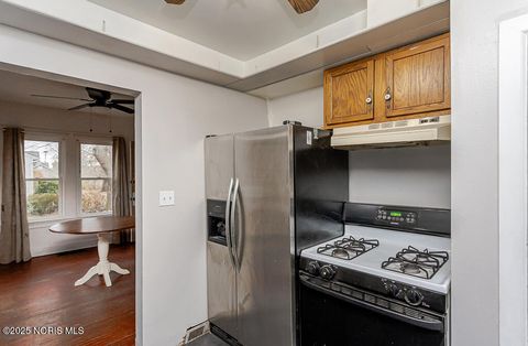 Tiny photo for 6106 Hill Avenue, Toledo, OH 43615 (MLS # 10001908)