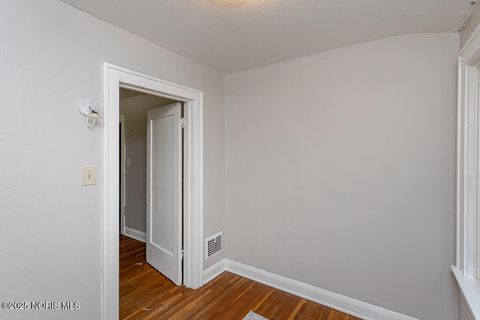 Tiny photo for 6106 Hill Avenue, Toledo, OH 43615 (MLS # 10001908)