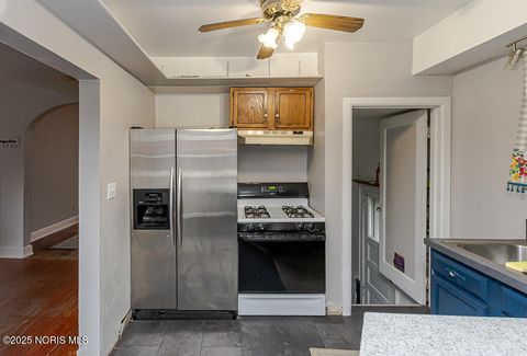 Tiny photo for 6106 Hill Avenue, Toledo, OH 43615 (MLS # 10001908)