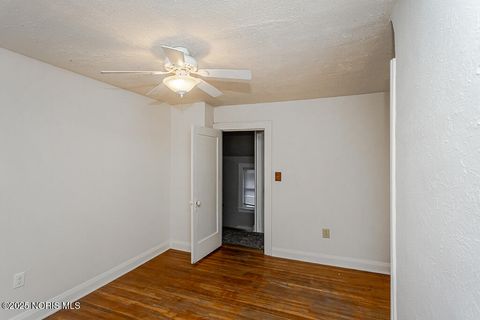 Tiny photo for 6106 Hill Avenue, Toledo, OH 43615 (MLS # 10001908)