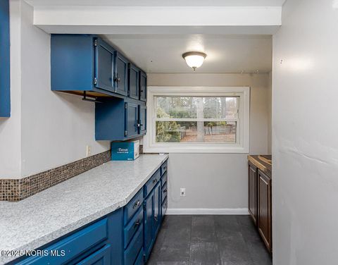 Tiny photo for 6106 Hill Avenue, Toledo, OH 43615 (MLS # 10001908)